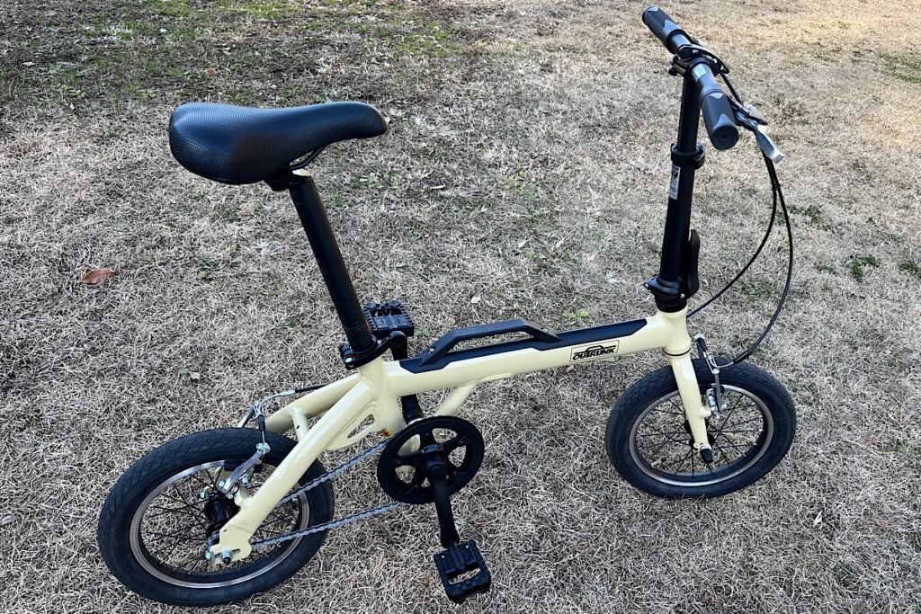 オシャレで持ち運びが楽すぎる折り畳み自転車、LOG OUTRUNK（ログ