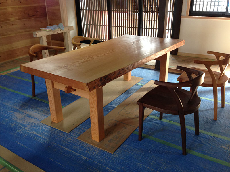 ベイマツ無垢一枚板 ダイニングテーブル：手作り家具/ダイニング
