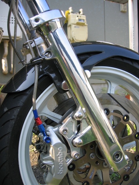 バフ掛け フロントフォーク 右側だけ | HCZ BLOG