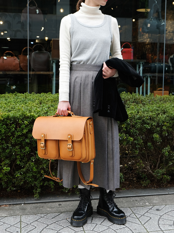 便利なダブルポケット付きのハードレザービジネス3wayバッグ / 革鞄の