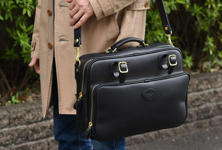 使い勝手の良いファスナータイプの2way本革ビジネスバッグ / 革鞄の