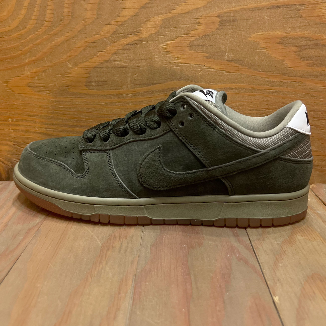 NIKE SB DUNK LOW PRO B SEQUOIA/SEQUIOA-LIGHTARMY | 東京のスケート