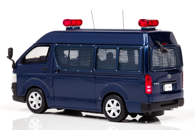 機動隊警察右翼ランドクルーザーパジェロハイエースセルシオ警護車