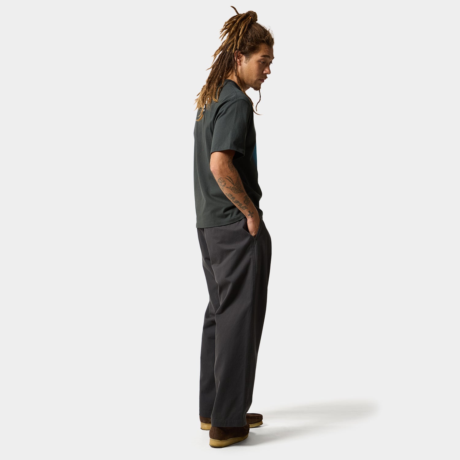 HUF TWO TUCK TROUSER｜PANTS（パンツ）｜【公式通販 HUF】｜ハフ