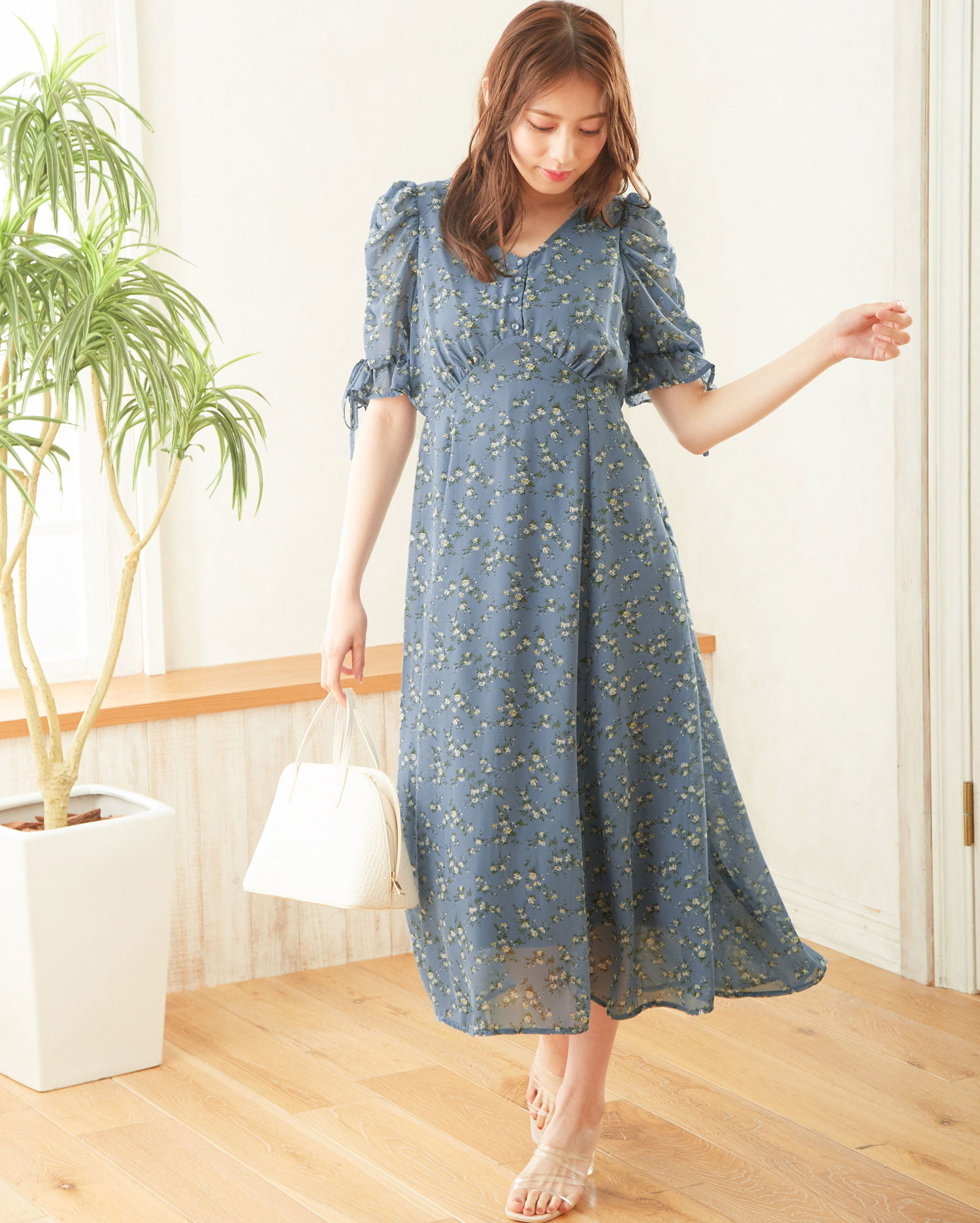 ETRO エトロ イエロー系 花柄ワンピース Etro 花柄 Vネック ワンピース