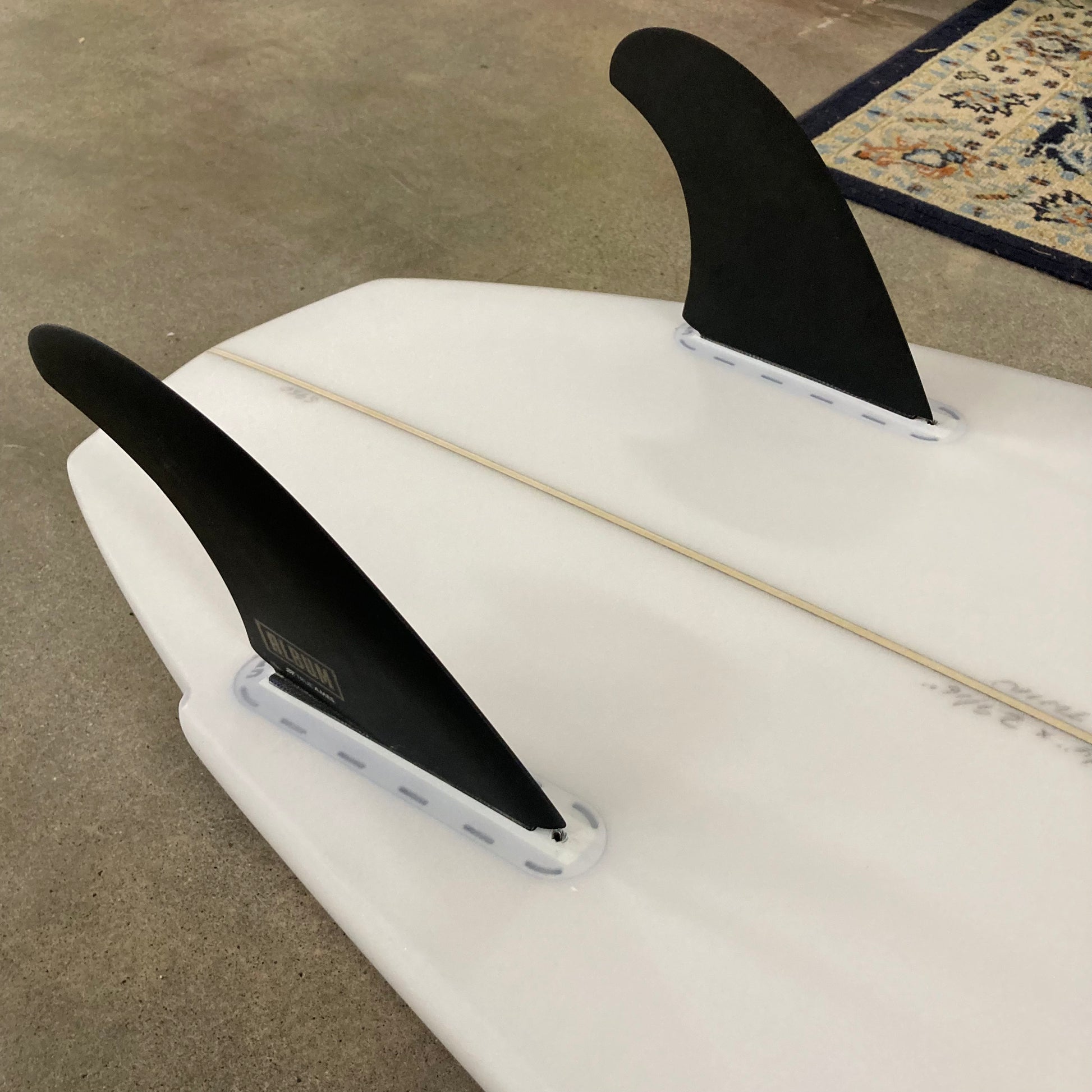 Thomas Surfboards 5.8 アシンメトリー Thomas Surfboards 5.8