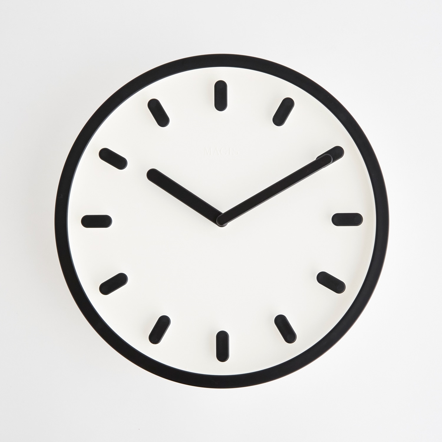 MAGIS TEMPO 掛け時計 ブラック｜時計｜IDEE SHOP Online