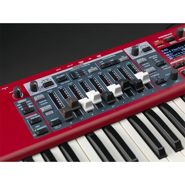 Nord Electro 5D 73鍵シンセサイザー ケース付き Nord Electro 5D 73鍵