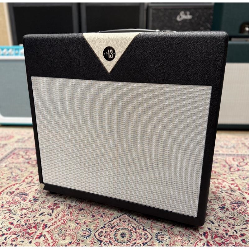 Divided by 13 1x12f Speaker Cabinet [Black /ivory bronco v