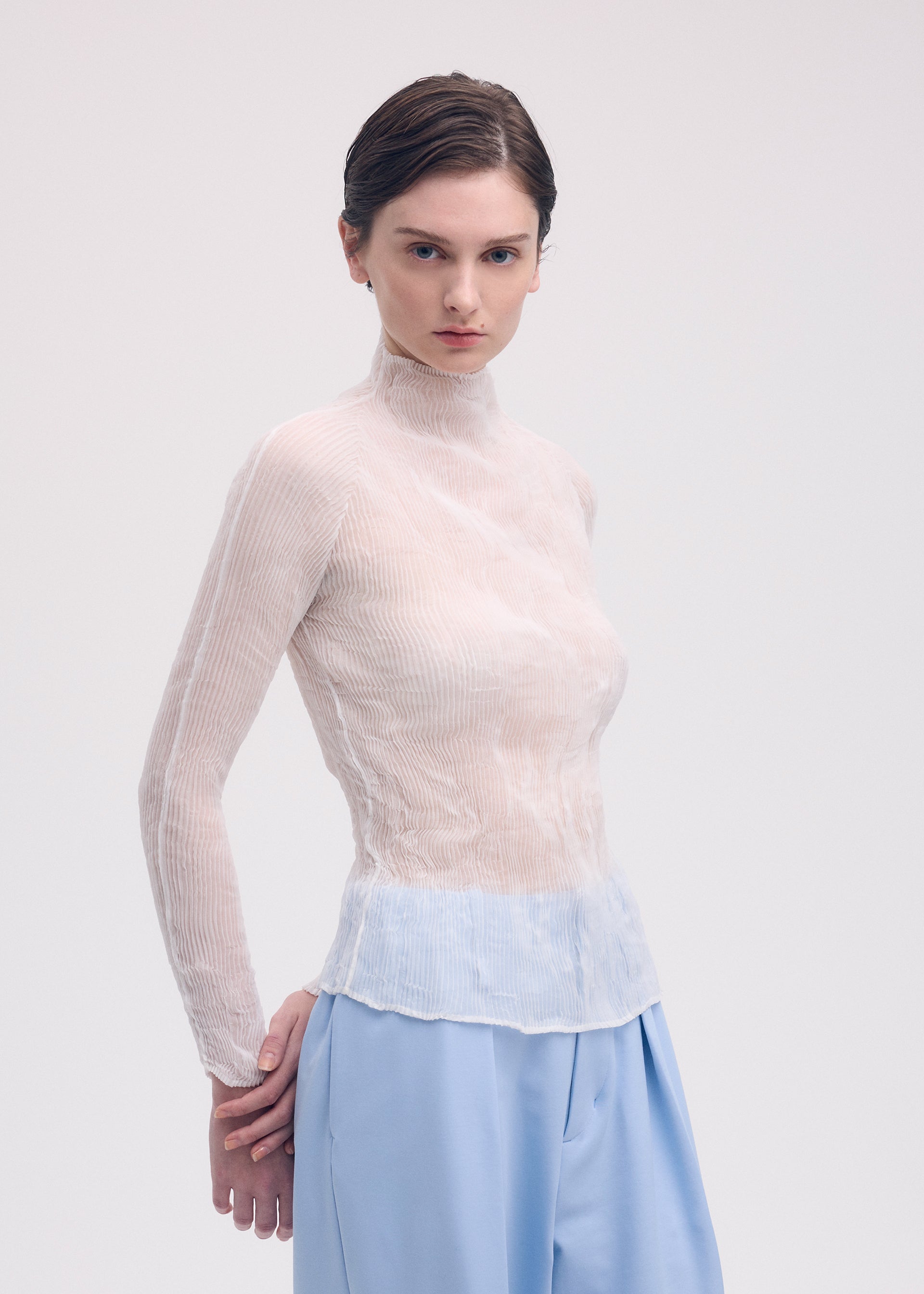 CHIFFON TWIST BK/WT-58 – isseymiyake.com