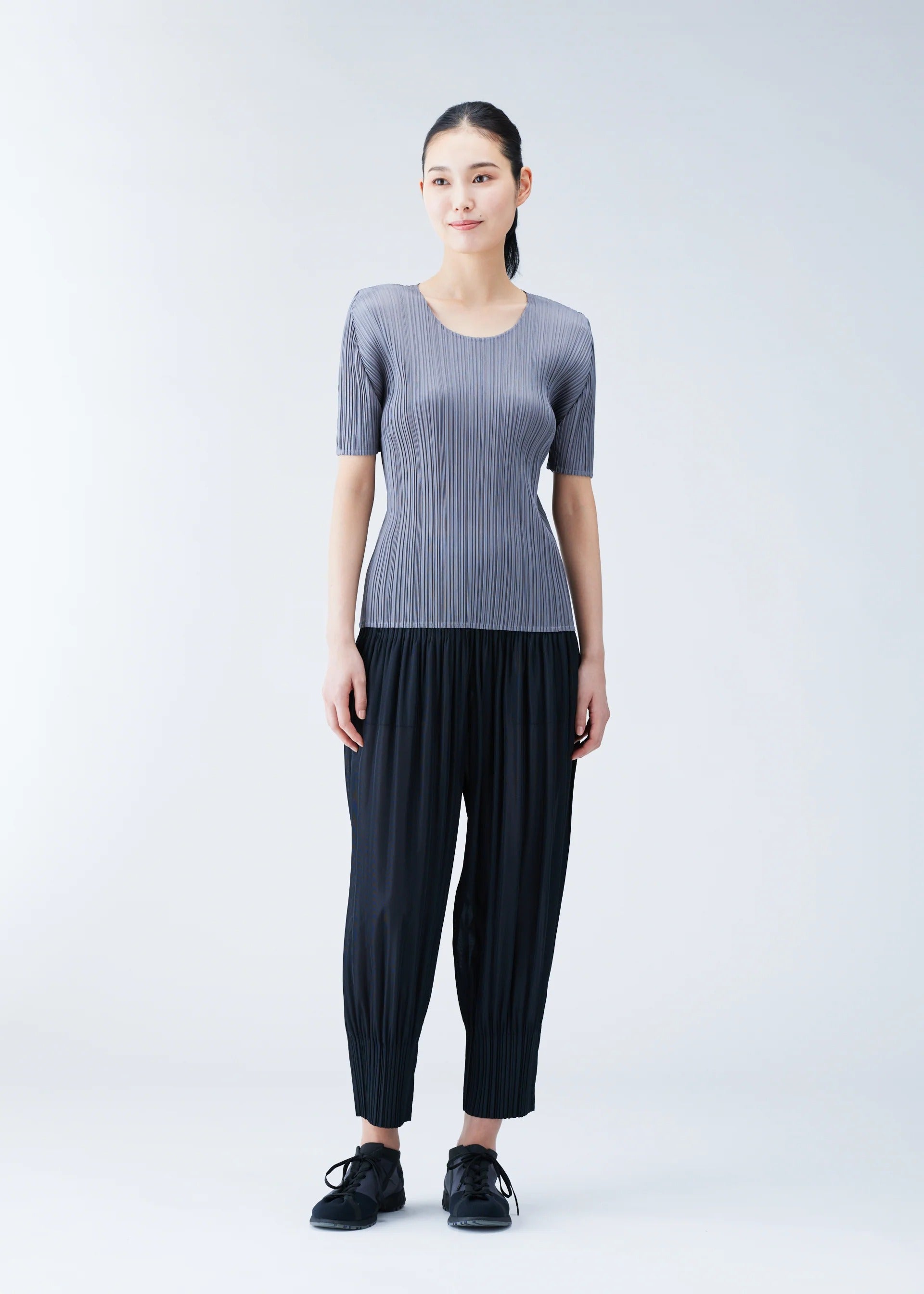 FLUFFY BASICS – isseymiyake.com