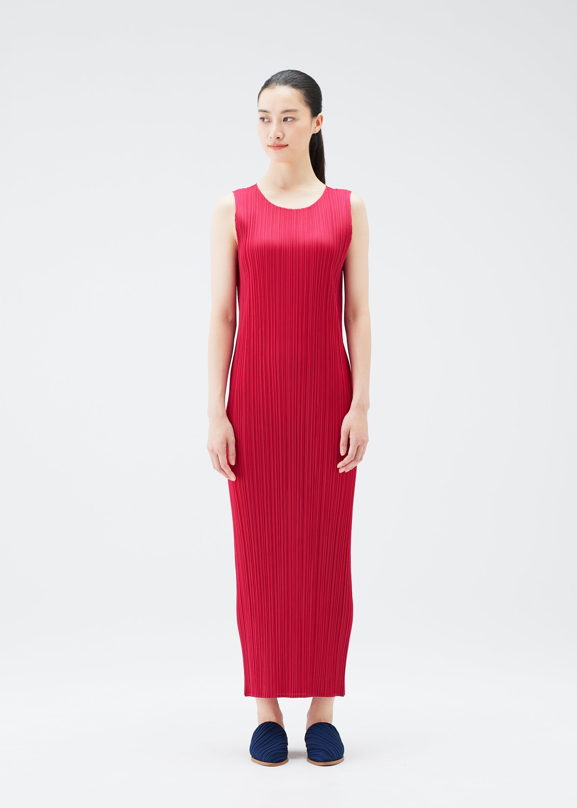 NEW COLORFUL BASICS 4 – isseymiyake.com