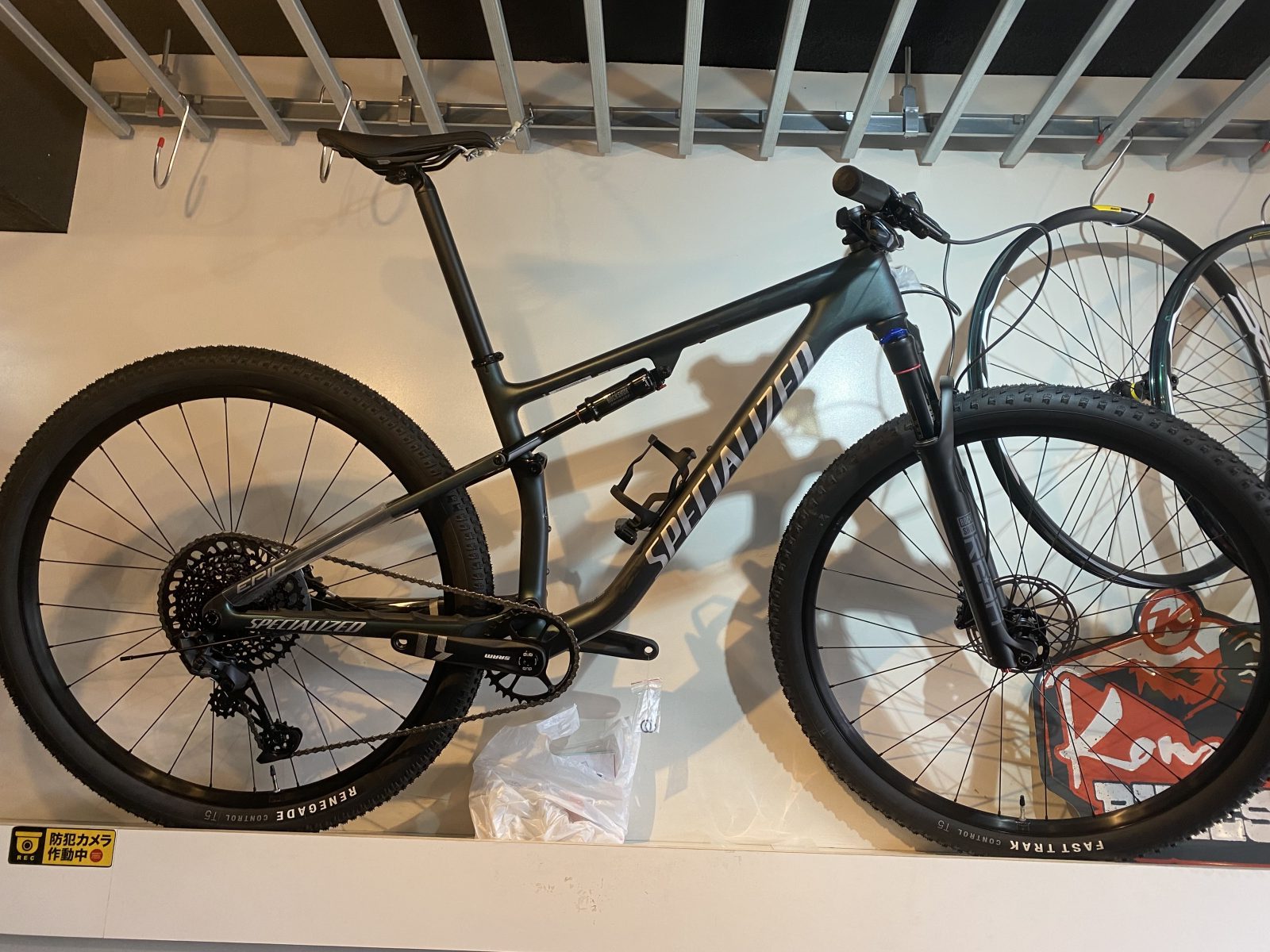 2022SPECIALIZED・EPIC COMP入荷！最強のクロカンフルサス♪ | 札幌