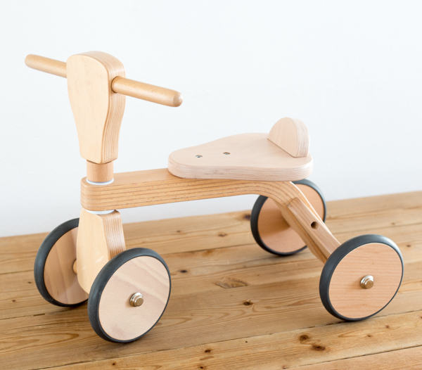 ホップル乗り物 ファーストウッディバイク｜木のおもちゃ おもちゃの森