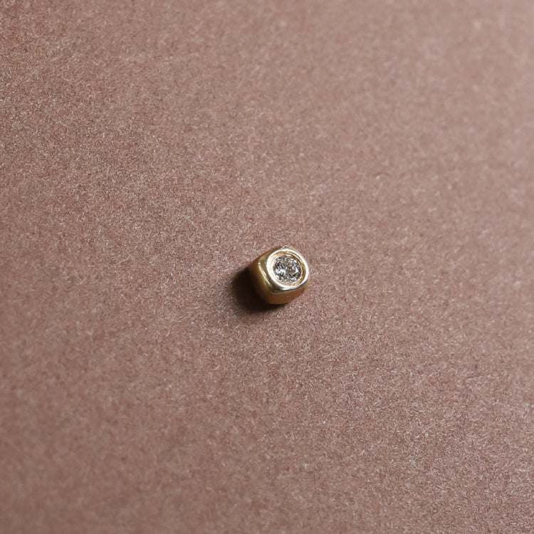 K10 フレークピアス(片耳)