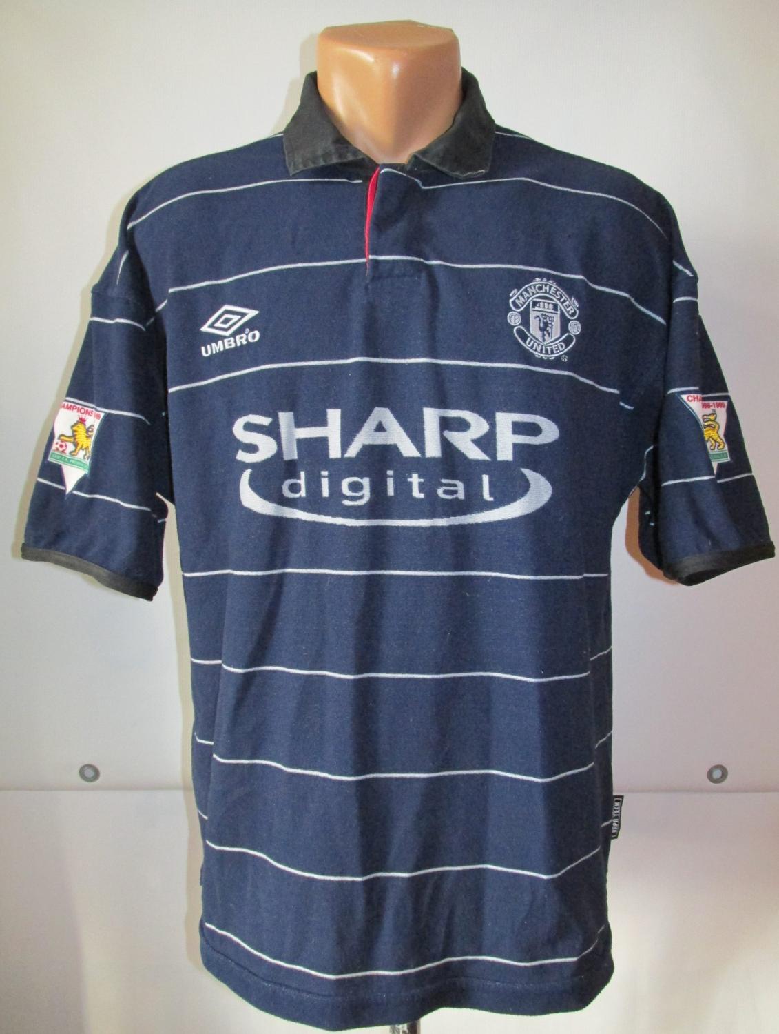 Manchester United Weg Fußball-Trikots 1999 - 2000. Sponsored by Sharp