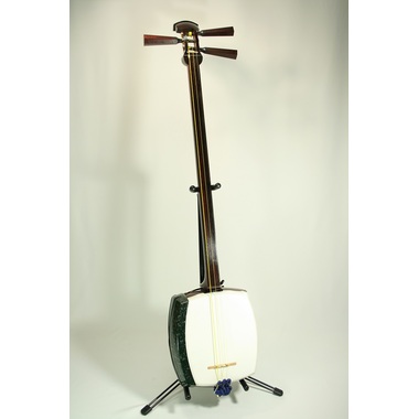 三味線本体 黒・金・赤 三味線本体 黒・金・赤 三味線本体 黒・金・赤