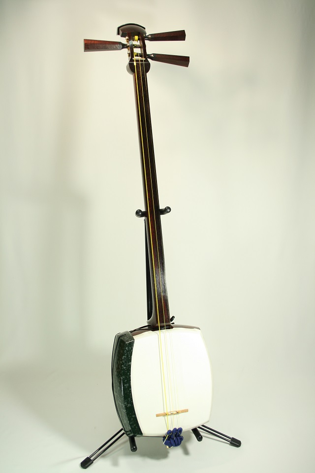 紅木民謡三味線 s-m01 大津楽器店｜明治34年から続く琴・三味線の専門店