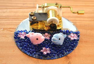 制作体験｜オルゴールトッピングキット ｜ オルゴール専門店