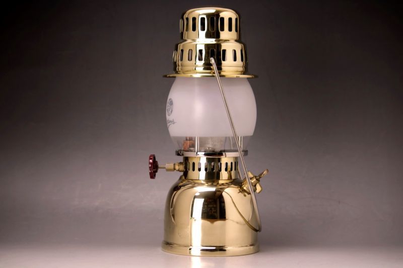 Optimus 930 350Cp Brass GOLD kerosene lantern Sweden - 北欧