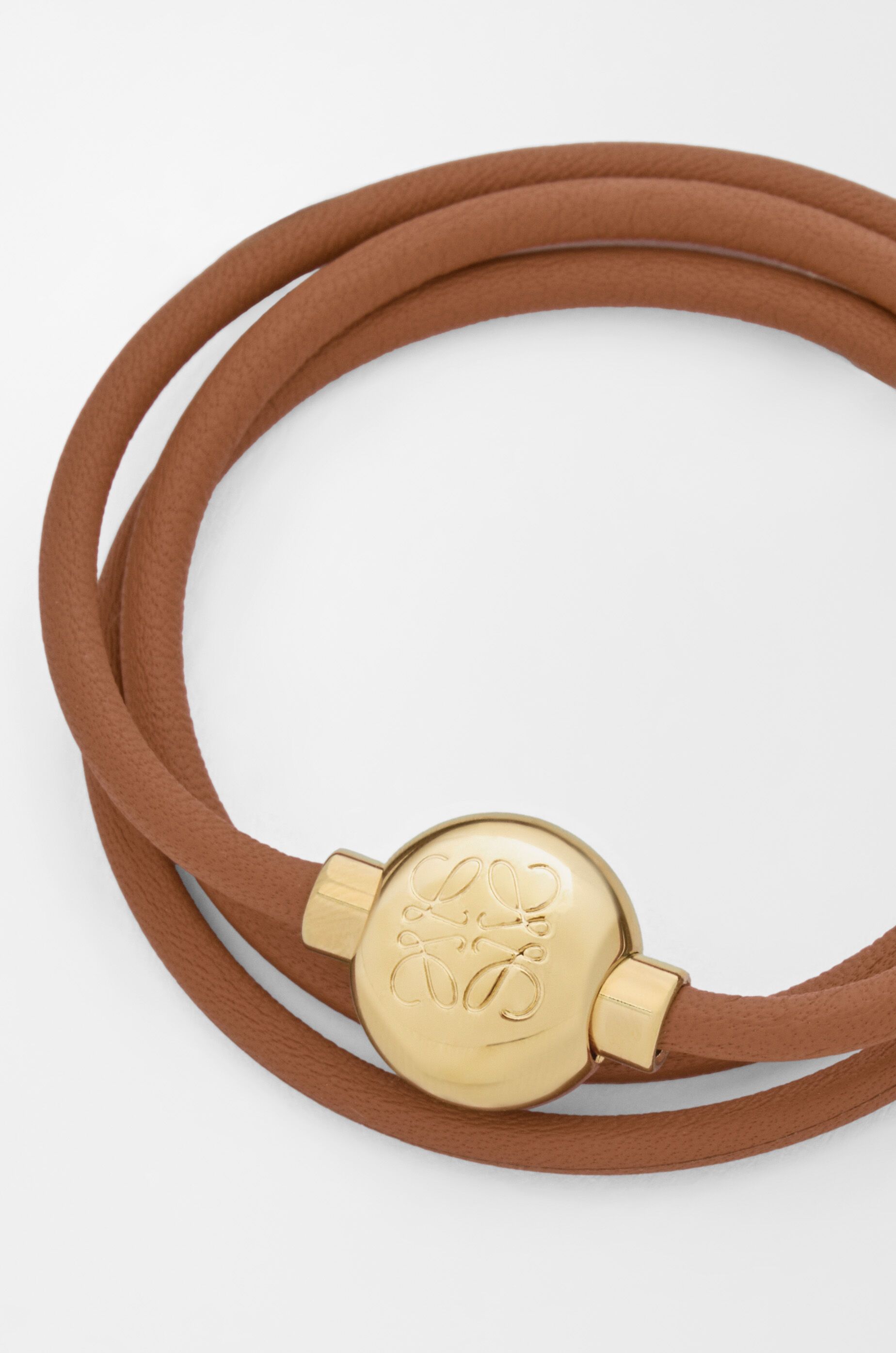 ぺブル ブレスレット（カーフ） ベージュ - LOEWE Japan official website