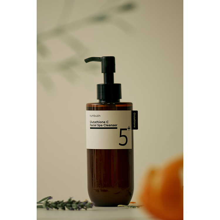 5番 白玉グルタチオンC アロマクレンジング 200ml: コスメ