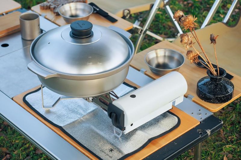Snow Peakのベストセラー「HOME&CAMPバーナー」にアマゾン限定カラーが