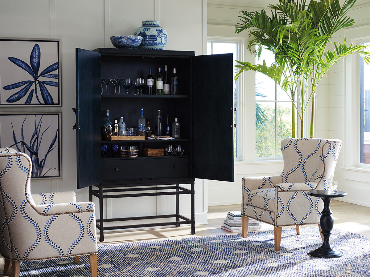 922-976C | Jade Bar/Chest On Stand | Newport| Lexington Home Brands