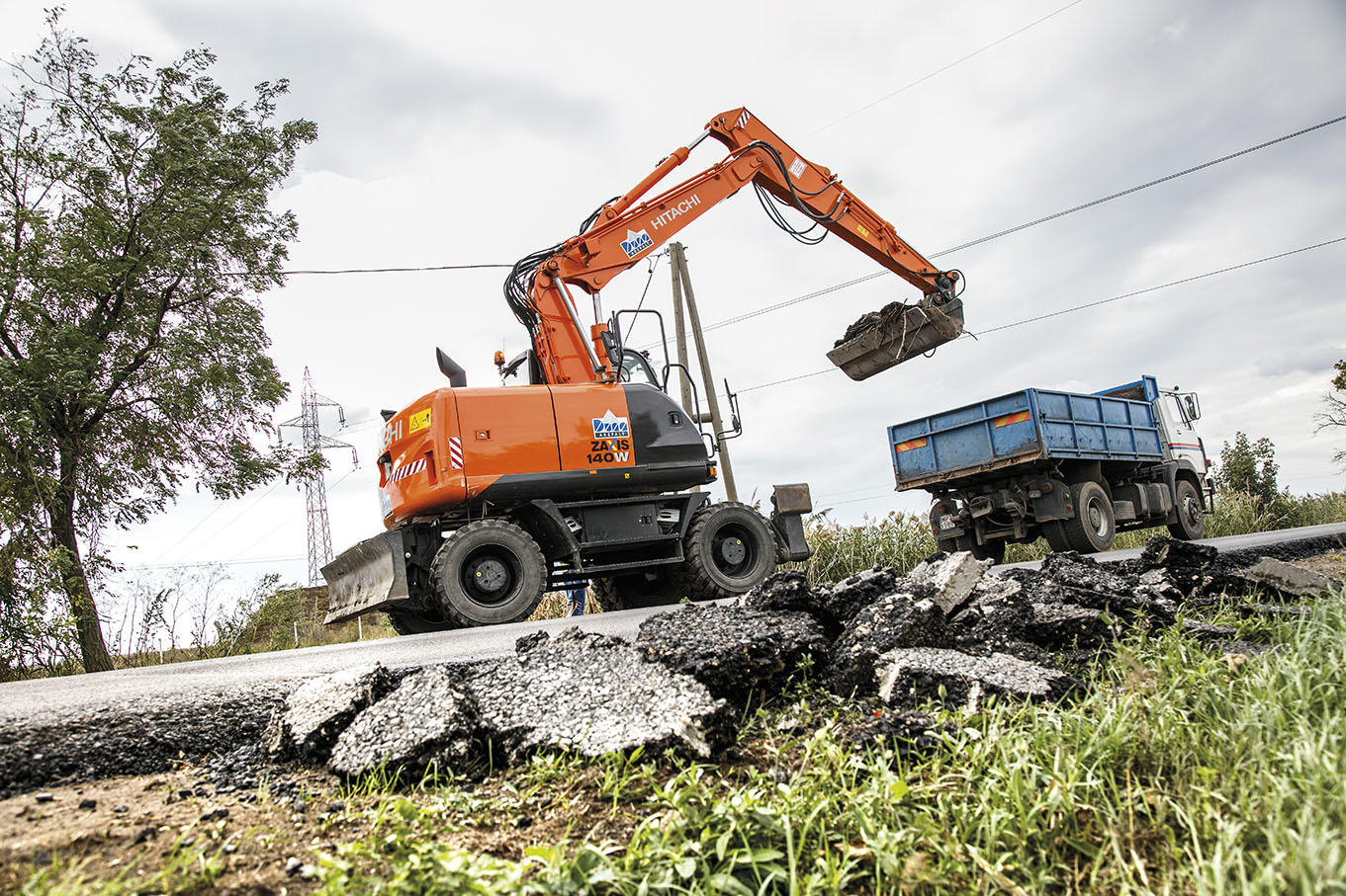 Hitachi ZX 140 W 5 excavator specs & dimensions (2013 - 2016
