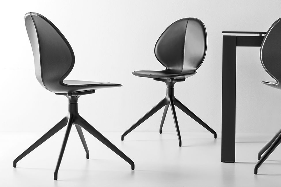 カリガリス バジル ダイニングチェア レザー(回転) ／ Calligaris