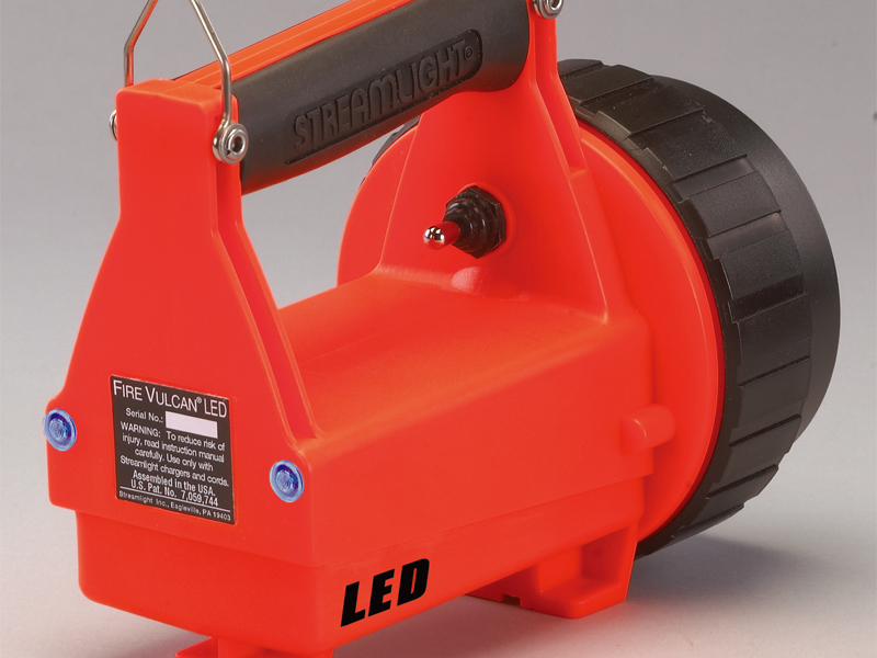 ファイヤーバルカンLED 米国防爆 - 業務用懐中電灯・LEDライトの輸入