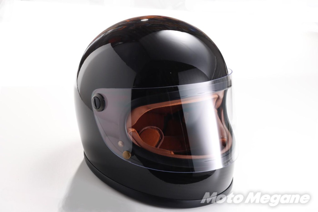 レトロフォルムでカーボン素材の良いとこ取りしたハイブリッドフル