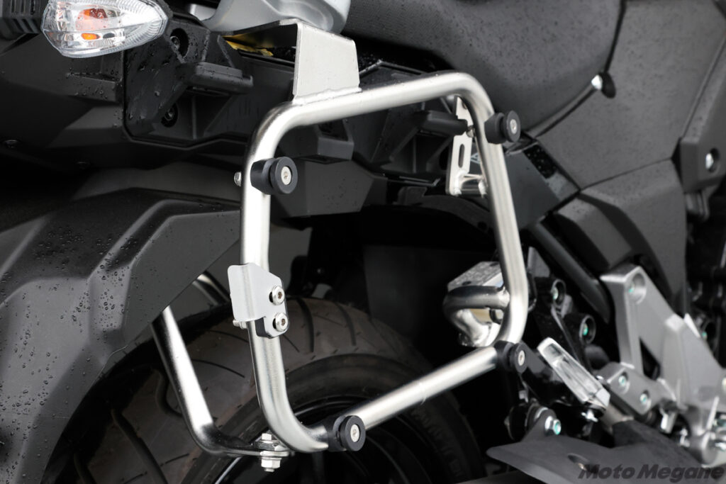 アルミ合金製バイク用パニアケースをリーズナブルに 機能性にも優れる