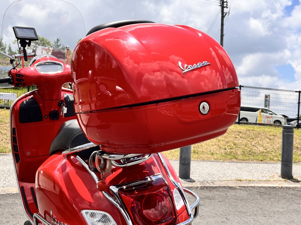 Vespa GTS 赤 スクーター モデル Vespa GTS 300 レッド サイズ：1:18