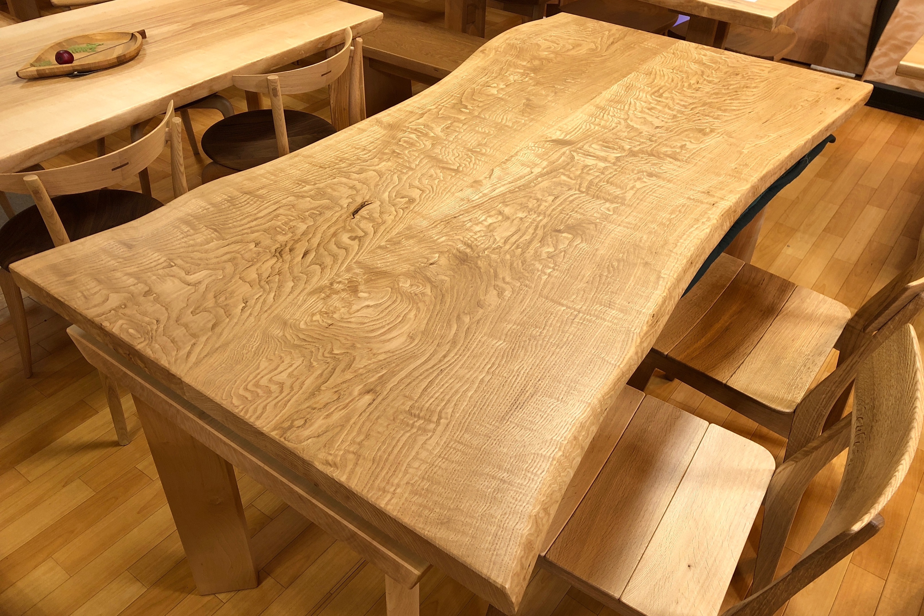 売約済み】栗（クリ） 耳付き二枚接ぎ無垢テーブル（国産/長方形四本脚