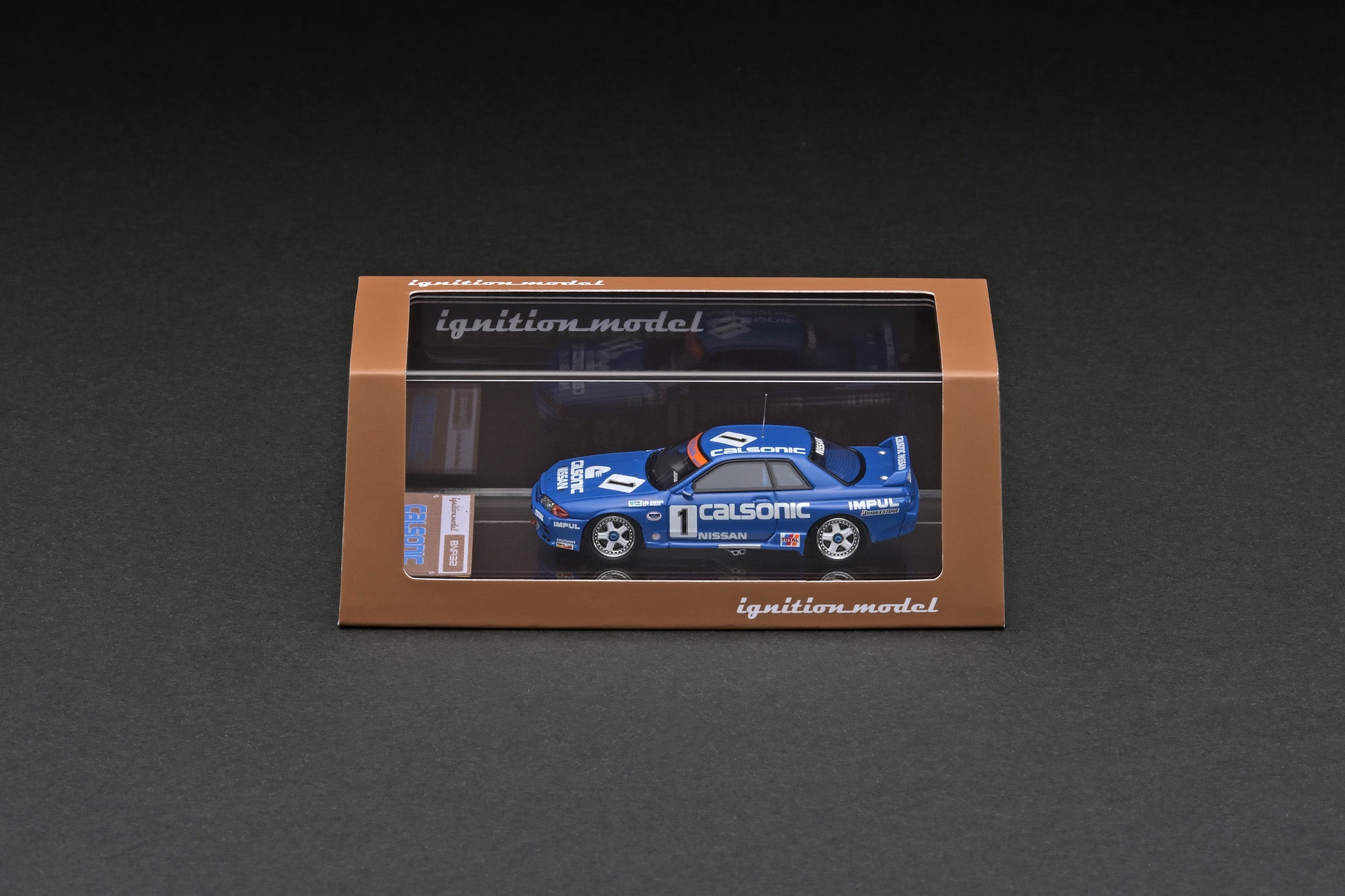 Ignition Model 1:64 Nissan Skyline GT-R (R32) CALSONIC #1 1991 JTC