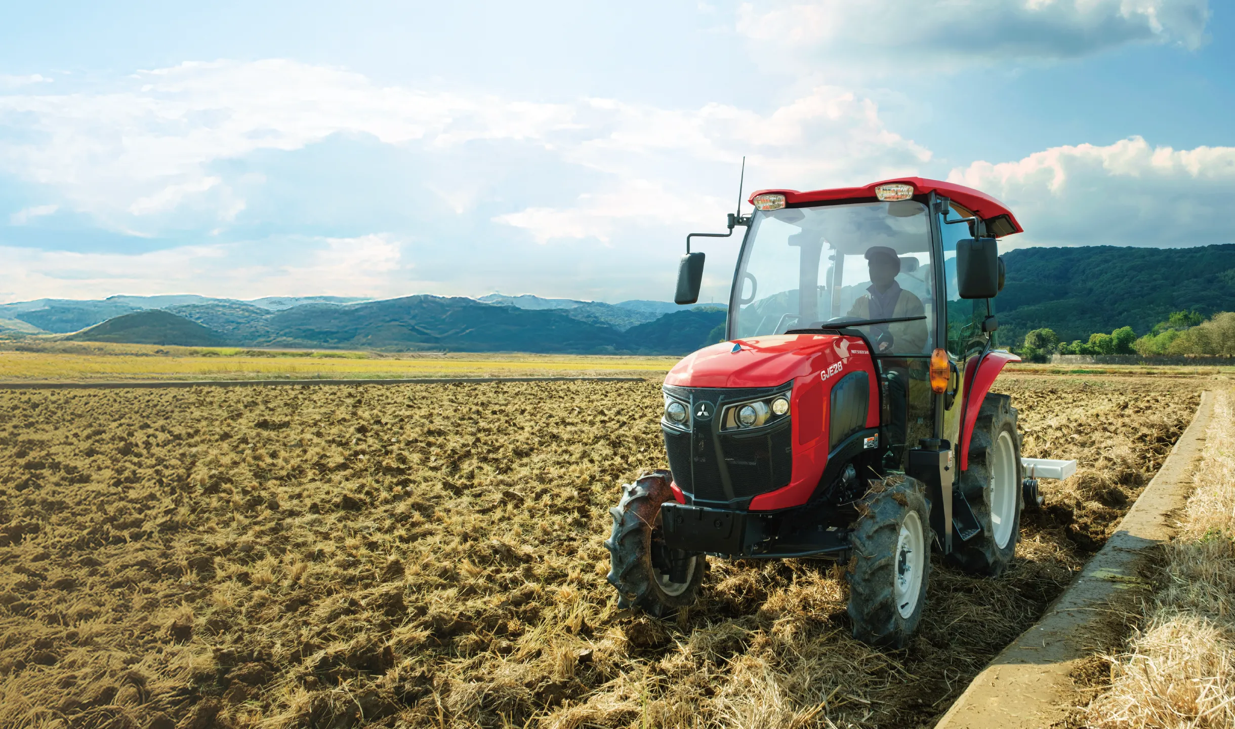 操作性・作業性・安心機能｜Tractor GJE28 / GJE35｜トラクター｜製品