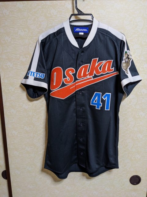 2015年近鉄復刻ビジターユニフォームで 佐野皓大選手の新背番号で復刻