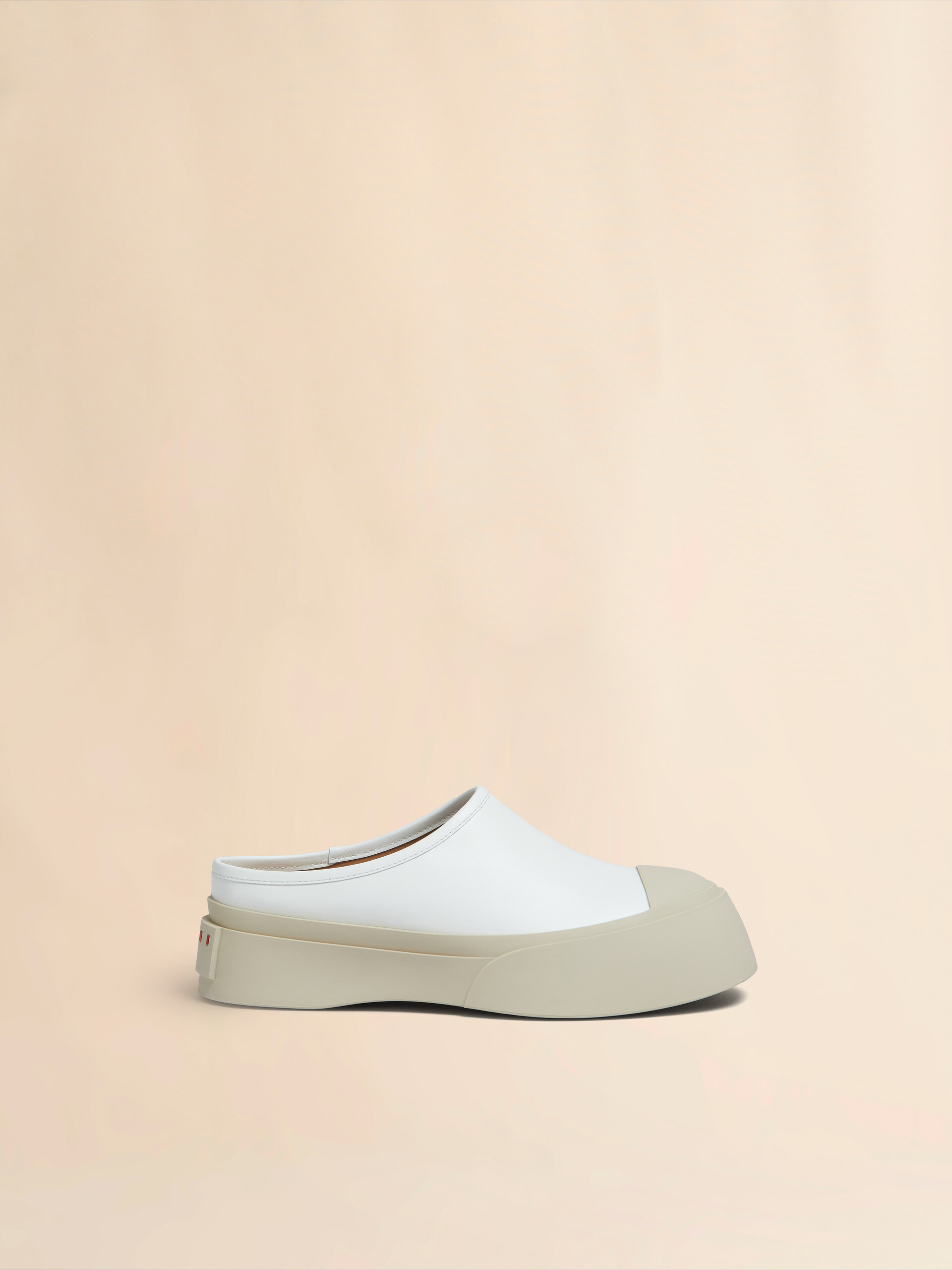 ホワイト レザー製 Pablo サボ | Marni