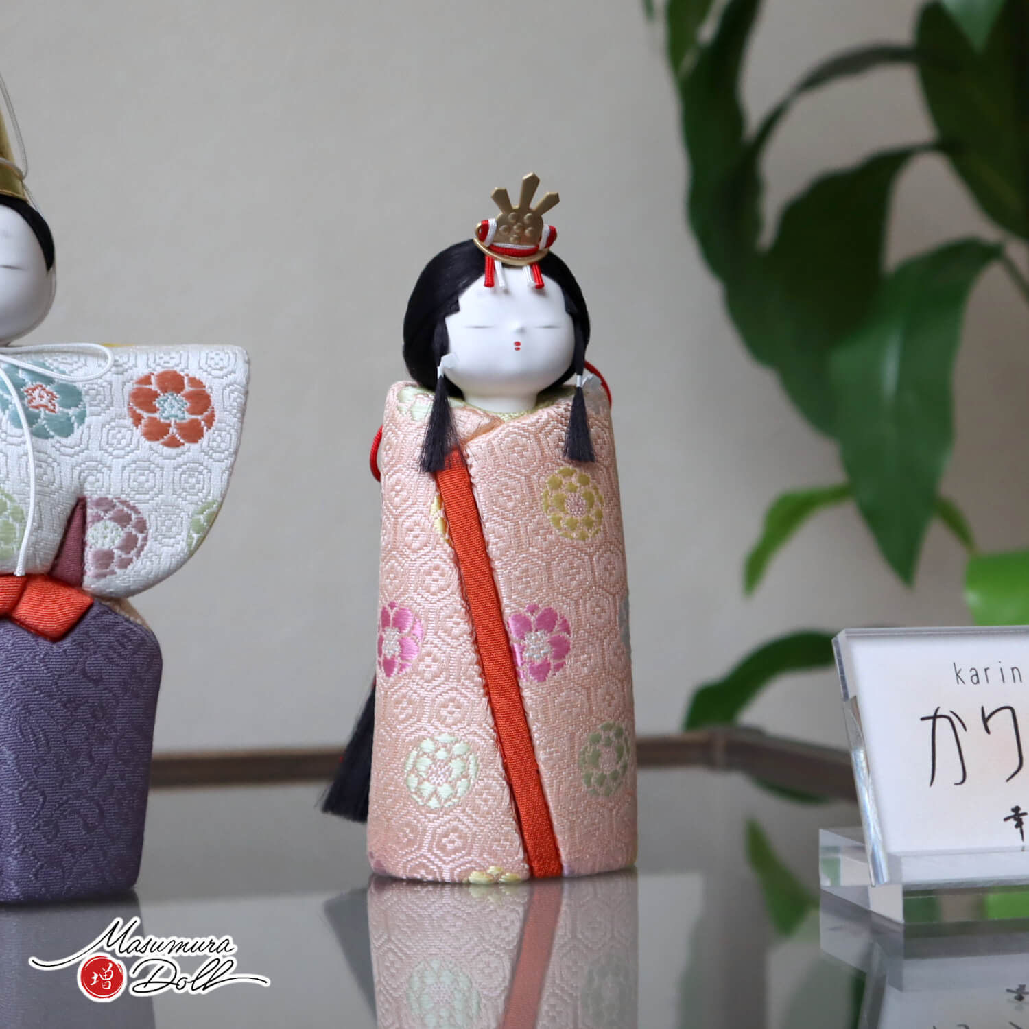 新作 幸一光作 木目込 立雛「かりん」 正絹西陣織 梅花紋 胡蝶蘭