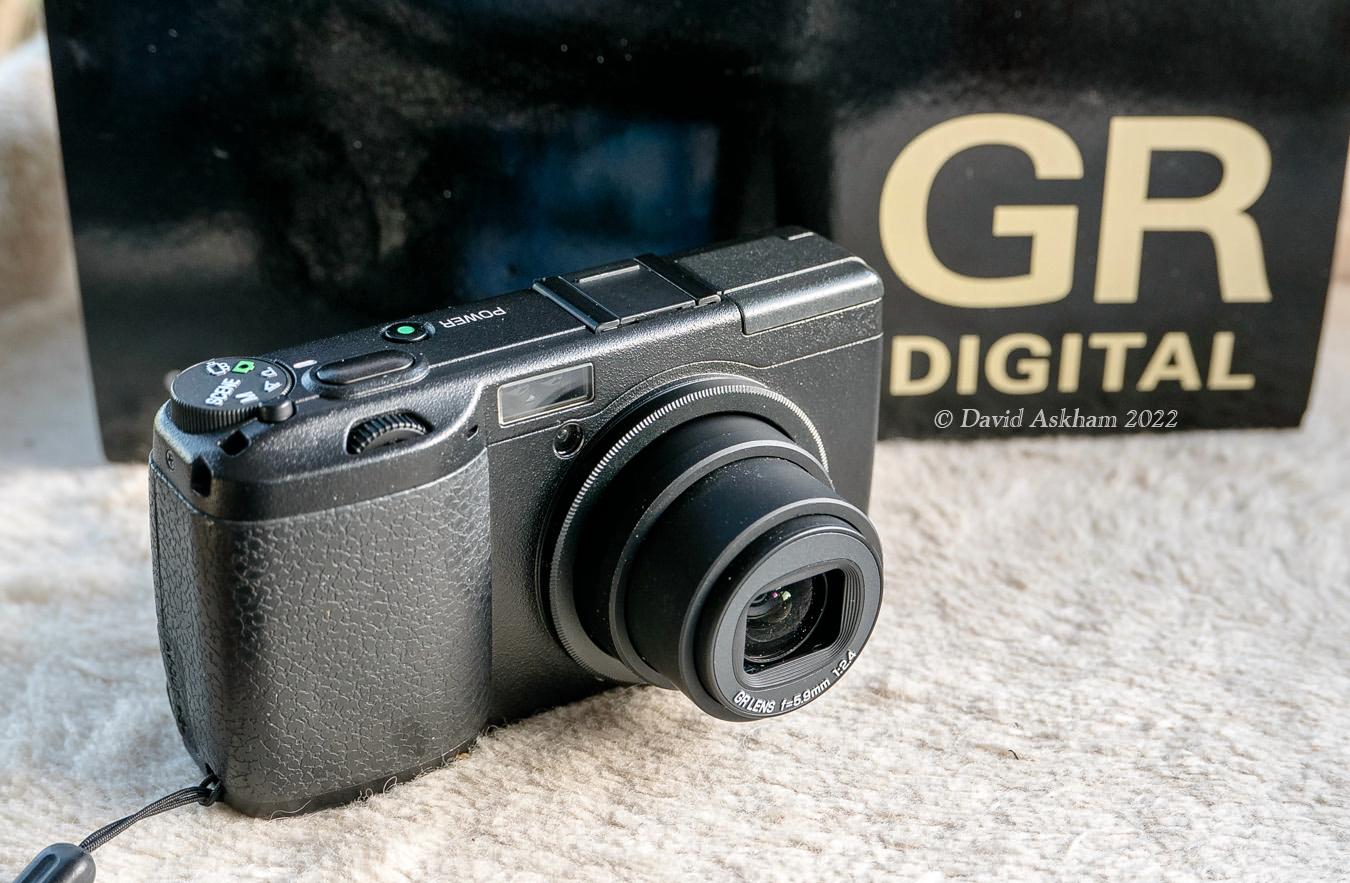 RICOH GR DIGITAL f=5.9mm 1:2.4 コンパクトデジタルカメラ ブラック