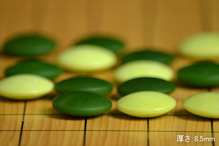 目に好いグリーン碁石（8.5mm） | 前川榧碁盤店