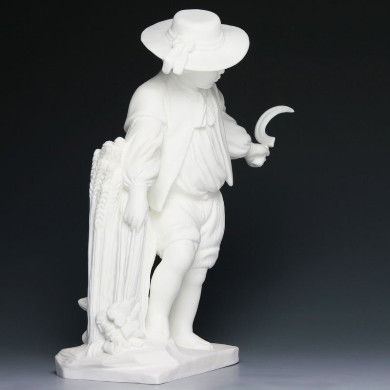 セーブル(Sevres) 希少 白磁 人形置物 軟質磁器製 収穫をする少年