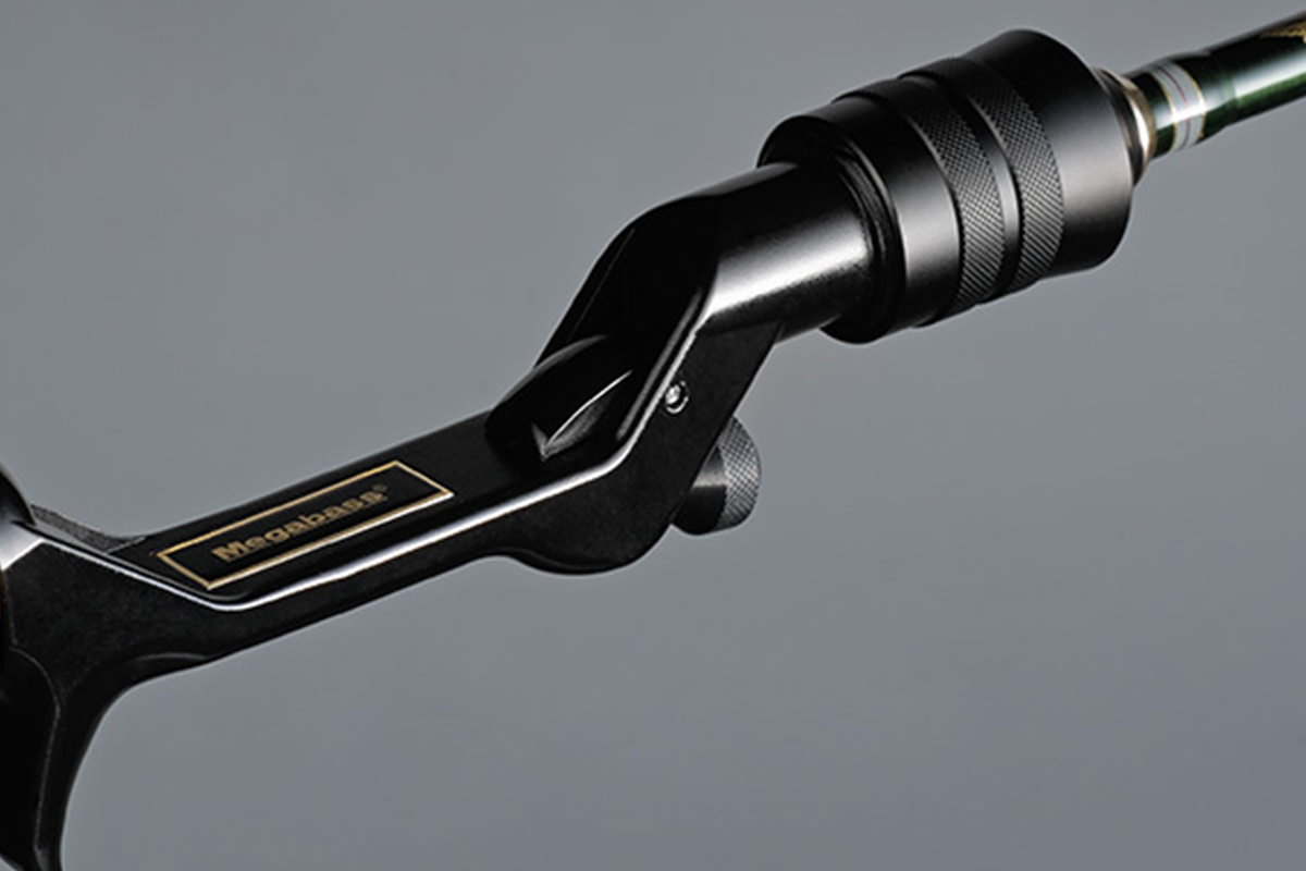 Hunting Black & Maple Wood Grip | Megabass-メガバス