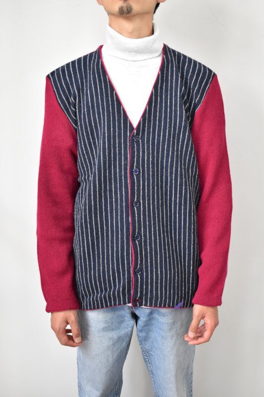 SALE!】FANNI LEMMERMAYER (ファニレマメイヤー) Front Stripe V-neck