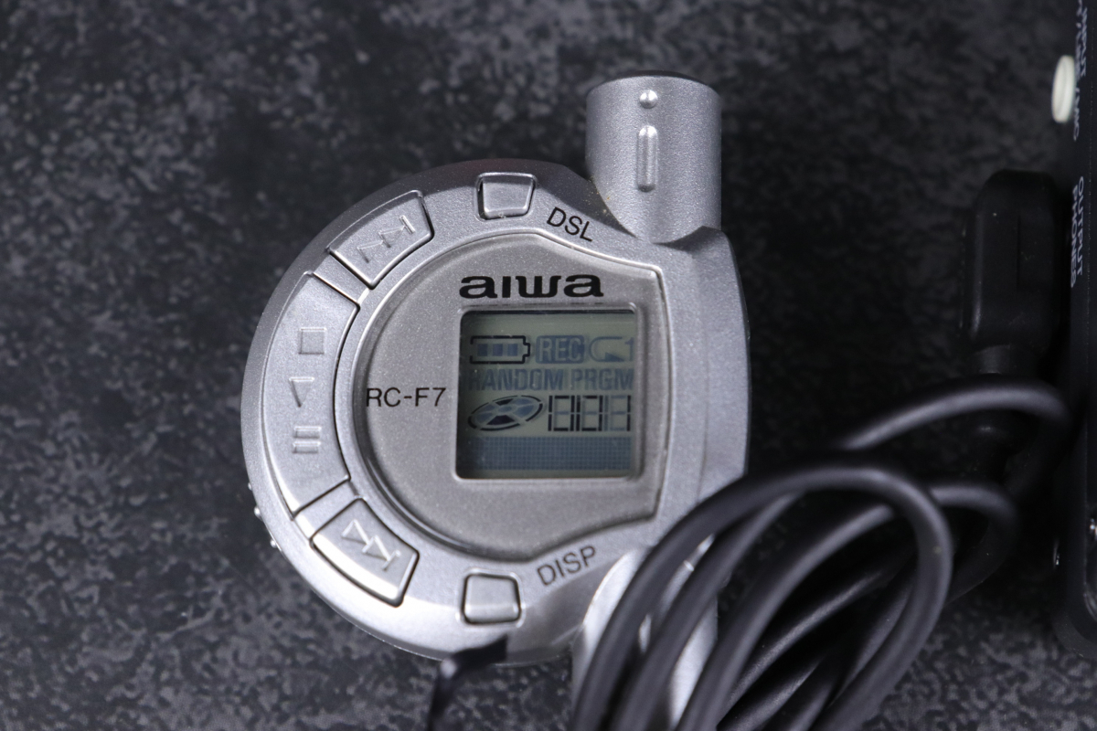 Aiwa AM-F7 [MiniDisc Wiki]