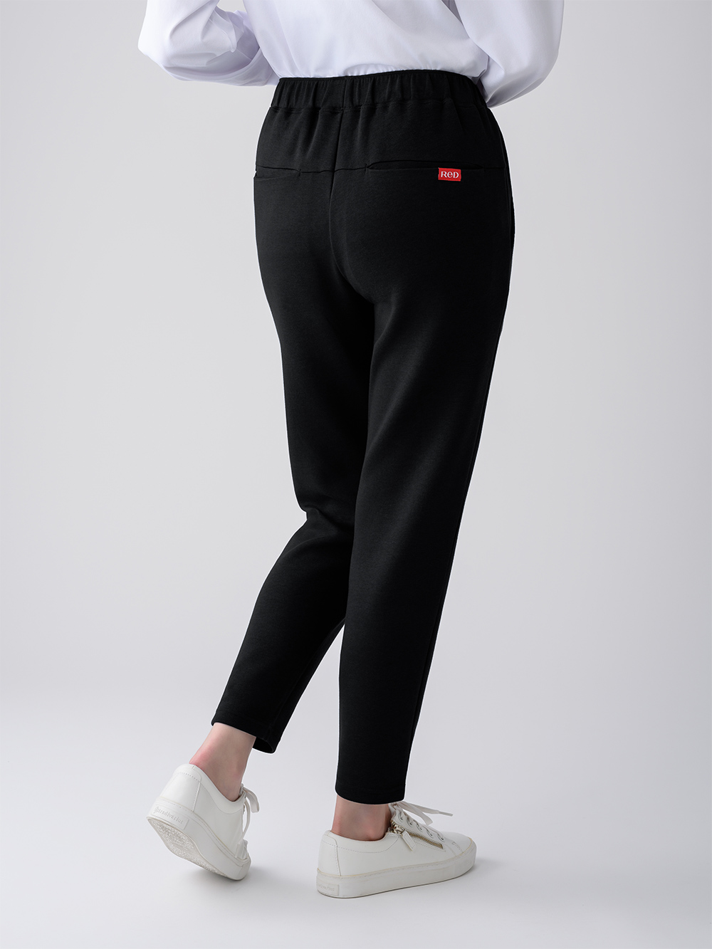 ReD（レッド）リカバリーウェア ダンボールニット テーパードパンツ