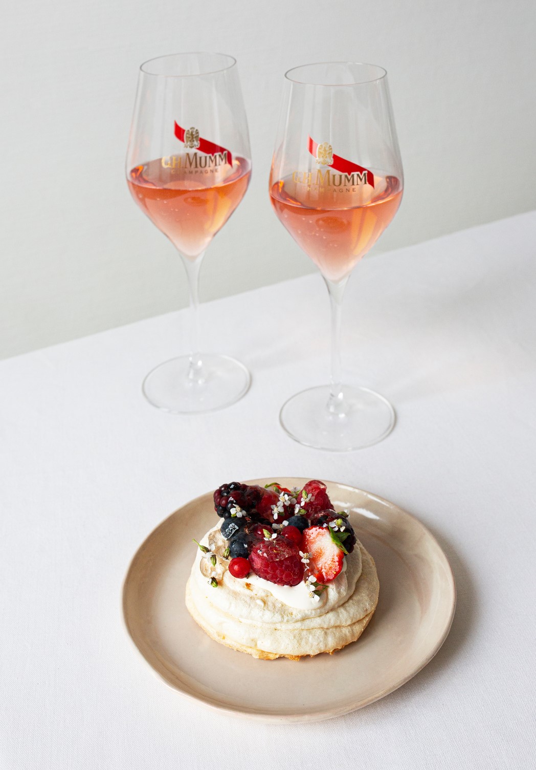 マムによるロゼ シャンパーニュ – G.H.Mumm
