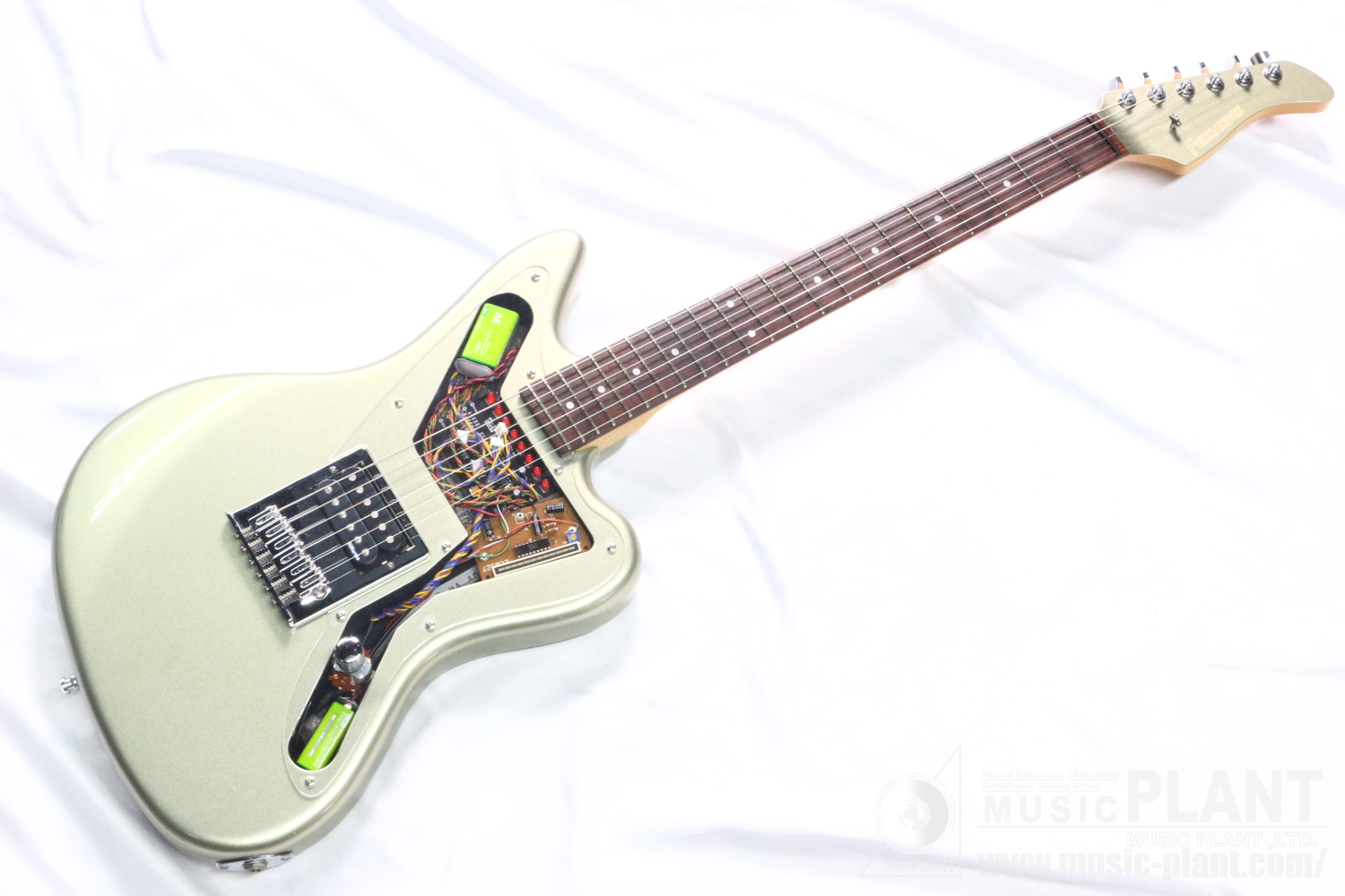 Gotoh PU搭載 JAGARD モッキンバードタイプ 新品弦交換済 hide Gotoh