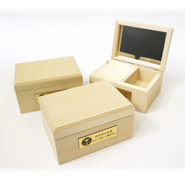 卒業・卒園記念品オルゴール実績紹介(2) ｜株式会社オルゴール